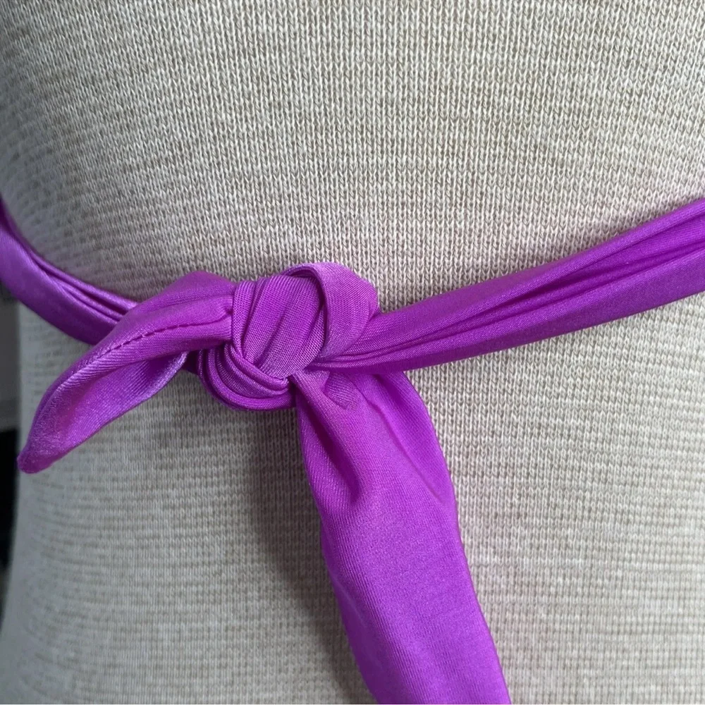 NEW La Blanca Swim Top Size 4‎ Halter Triangle Padded Cup Bikini Magenta Purple